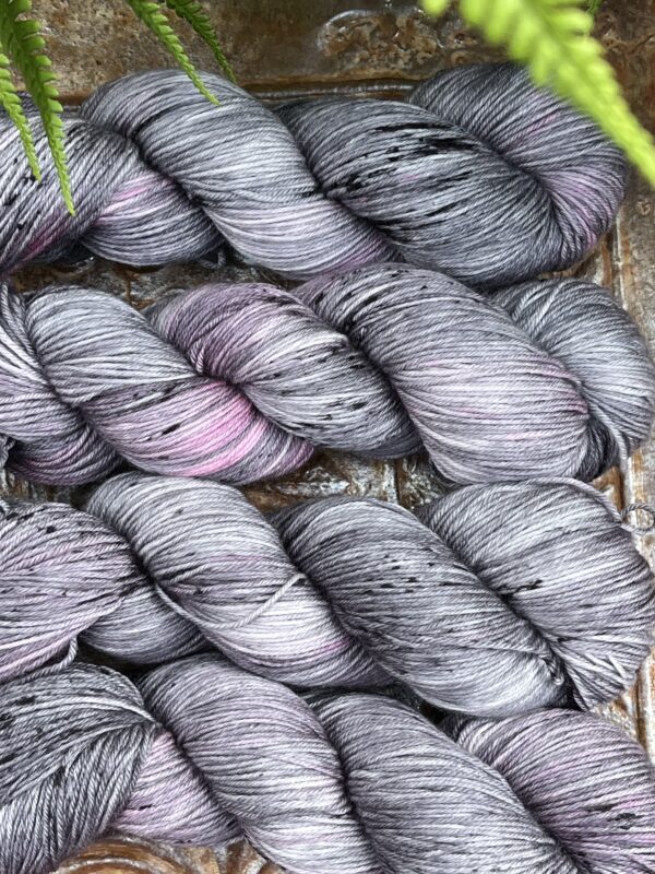 Ghosting Grey - Image 3